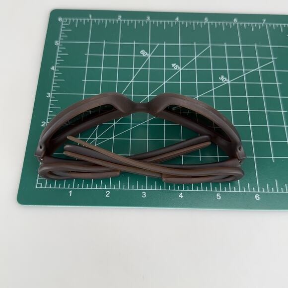 Visages x Clara Berry Sunglasses mod. Sasha Removable Hair Pin Brown Oval main image 12